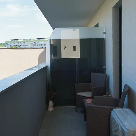 La Vie Est Belle アパート ブカレスト