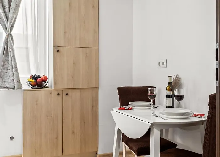 La Vie Est Belle アパート ブカレスト